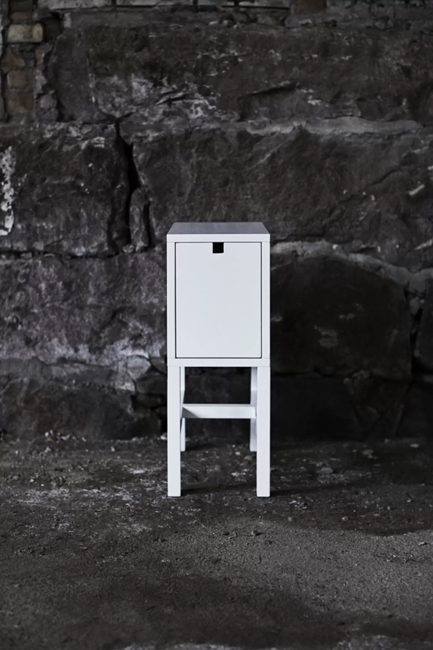 Mavis Sangbord<Falsterbo Bedside Table Low